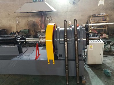 Flower swaging pipe machine / 4