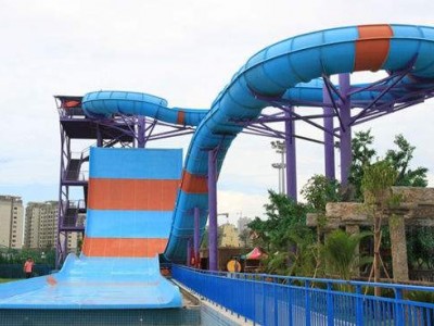 whirling water slide slide / 2