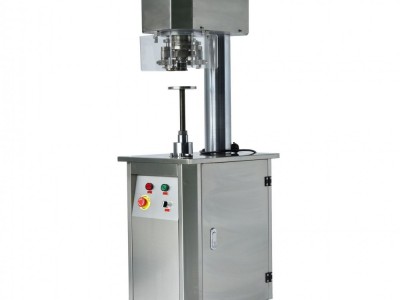 Semi-auto can sealing machine / 3