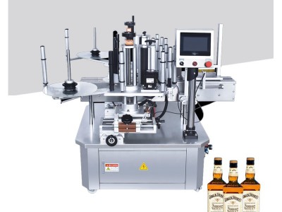 Double side labeling machine / 4