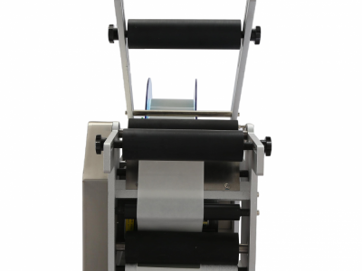 Round Bottle Labeling Machine / 2