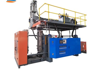 Drum blow molding machine / 3