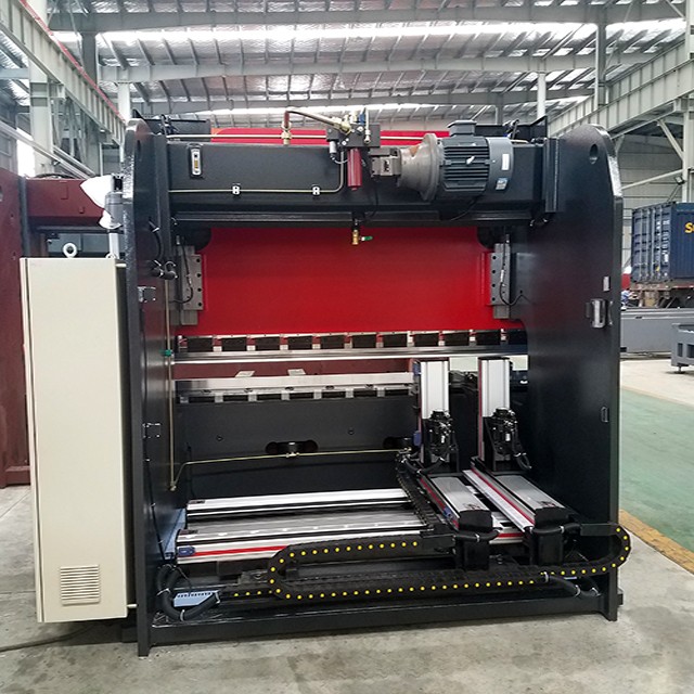 sheet metal bending machine / 5