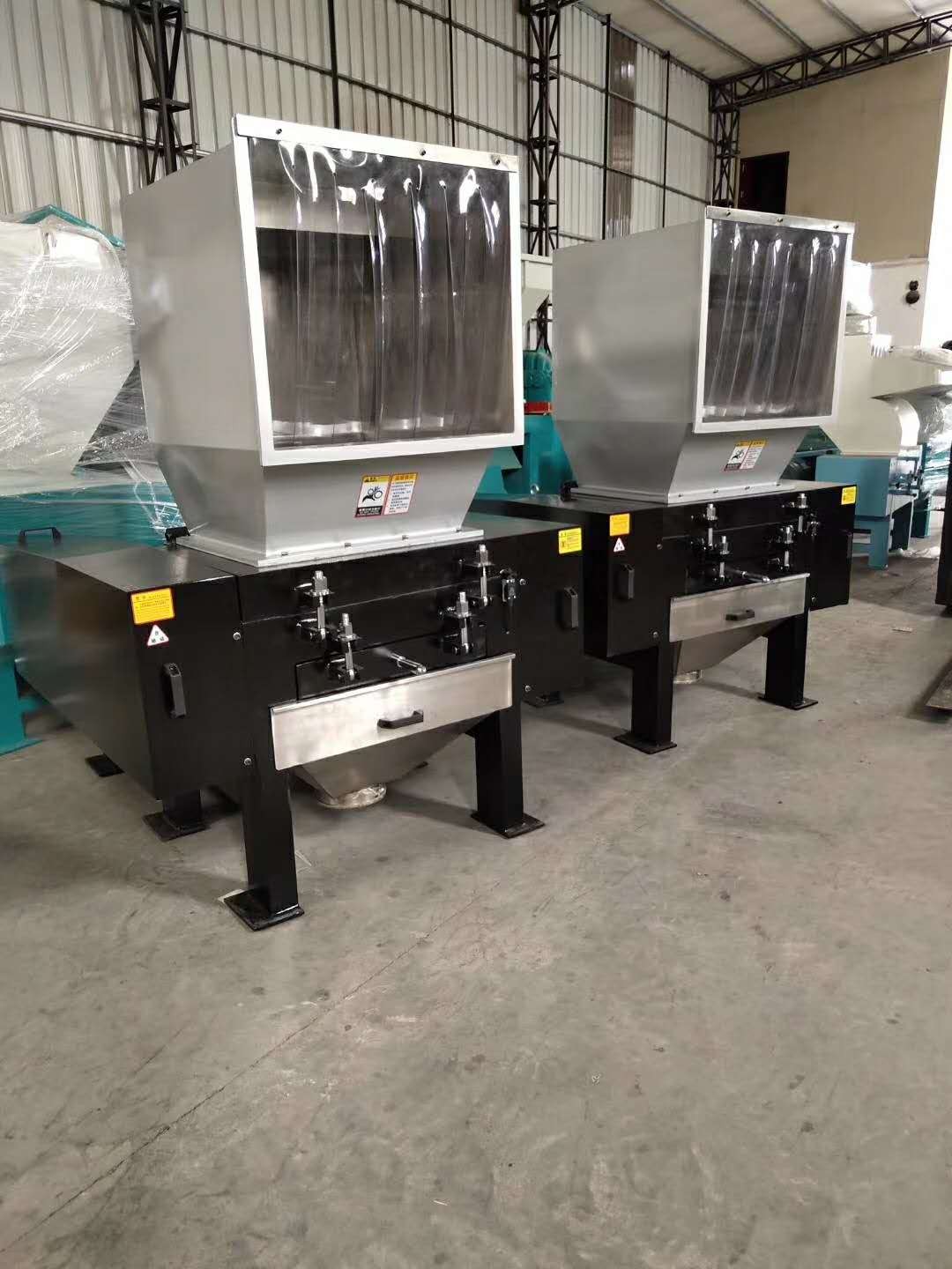 Plastic granulator machines / 6