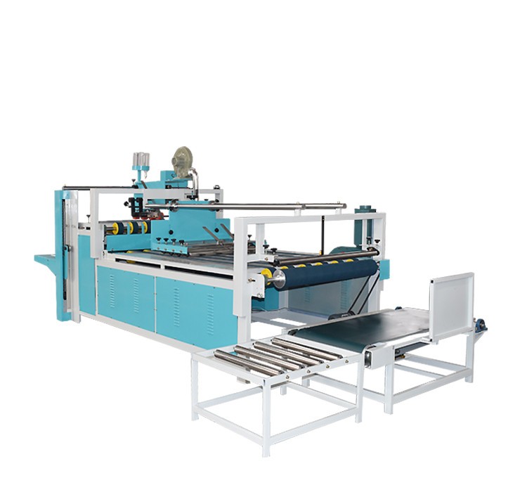 carton gluing machine / 2