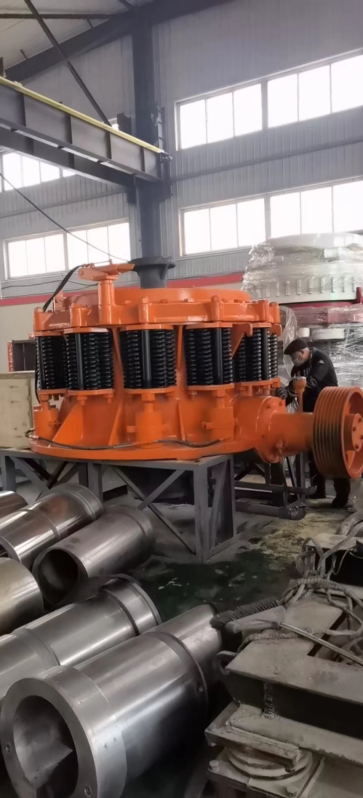 Cone crusher factory / 3