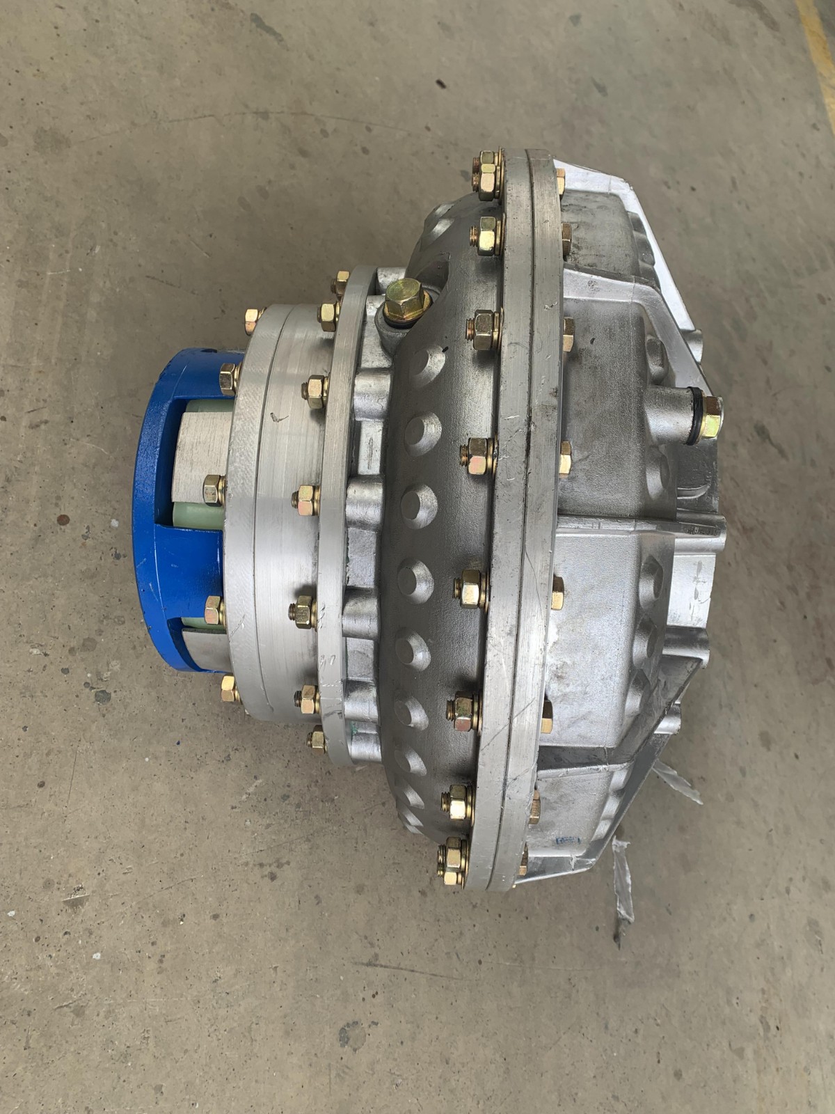 Hydraulic coupling / 8