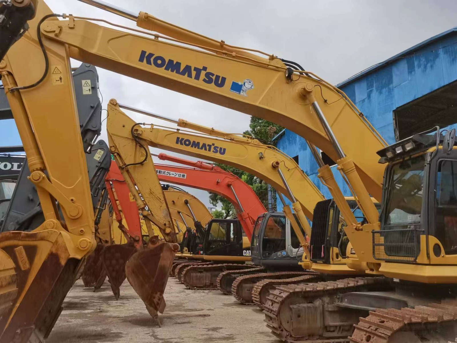 Used Excavator/ equipment / 6