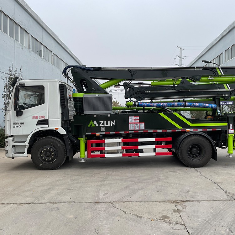 30M Concrete pump truck / 2