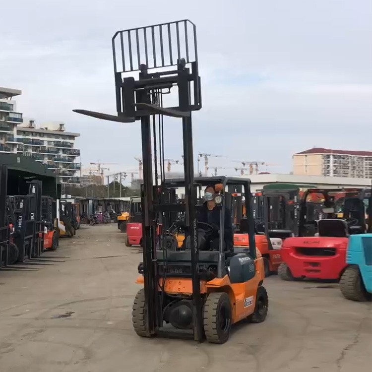 Used Toyota 3 Ton Forklift / 5