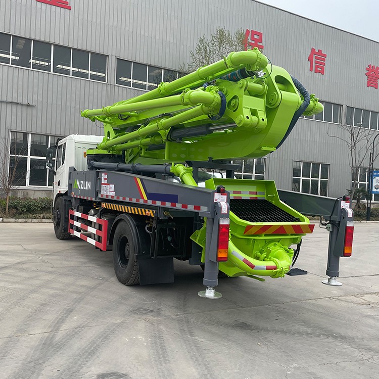 47m Concrete pump truck / 4