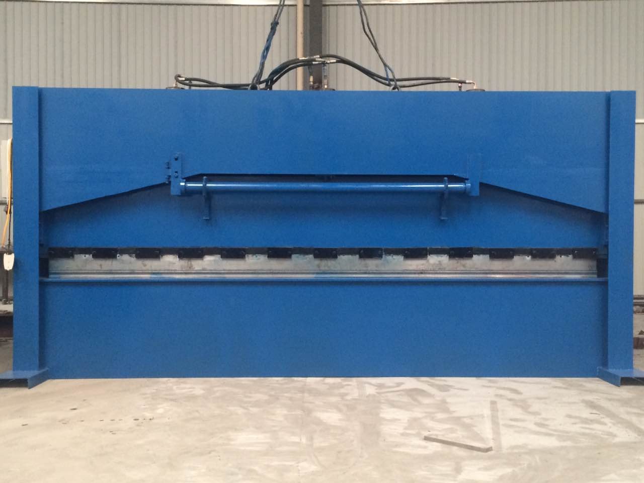 4M bending machine / 3