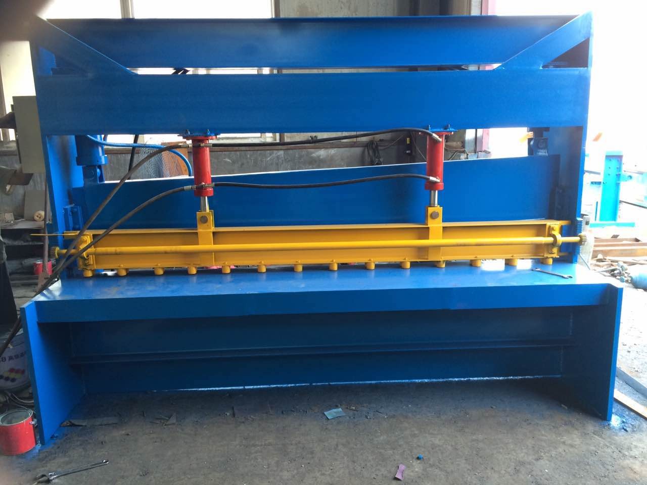 4M bending machine / 5