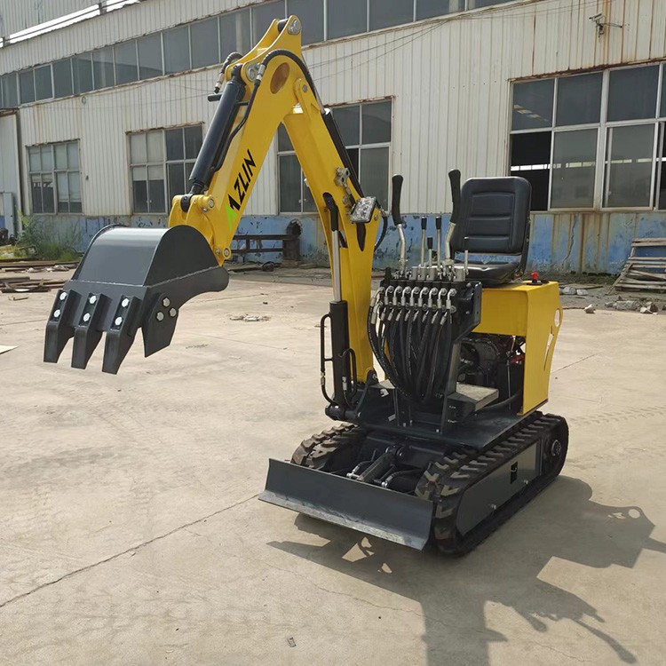 0.8 ton mini excavator / 3