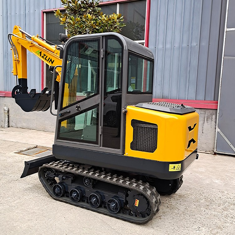 2.5 Ton mini Excavator Digging / 2