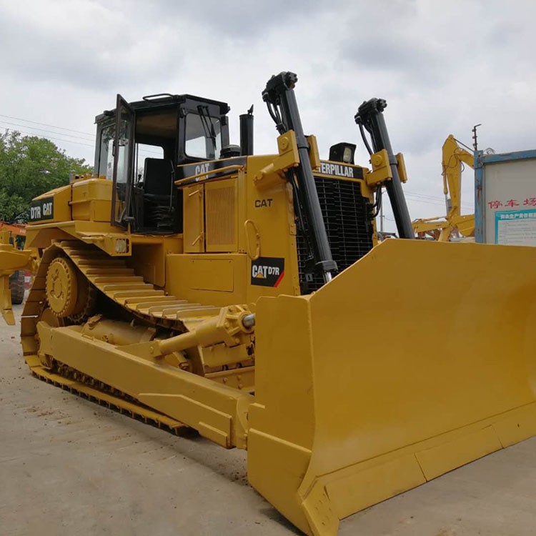 Cat Dozer D7r / 2