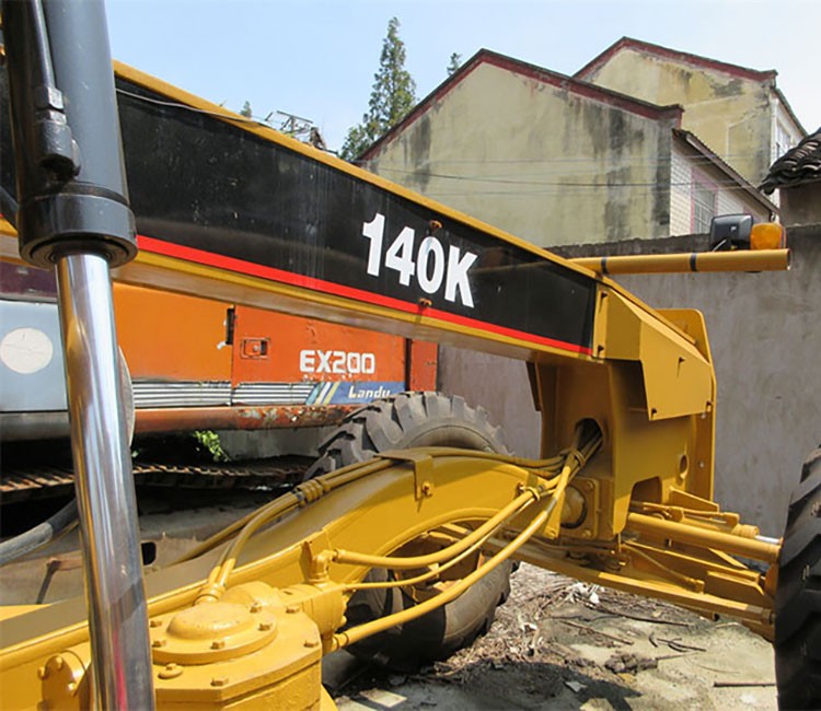 140k Grader / 6