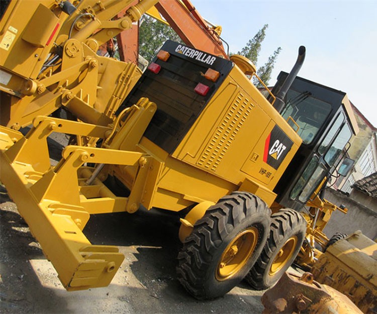 140k Grader / 3