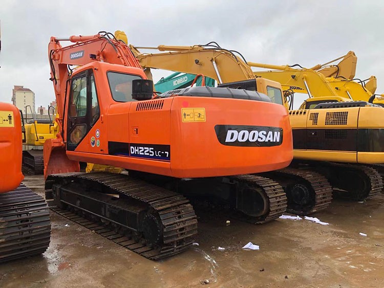 Dh225lc-7 Excavator / 6