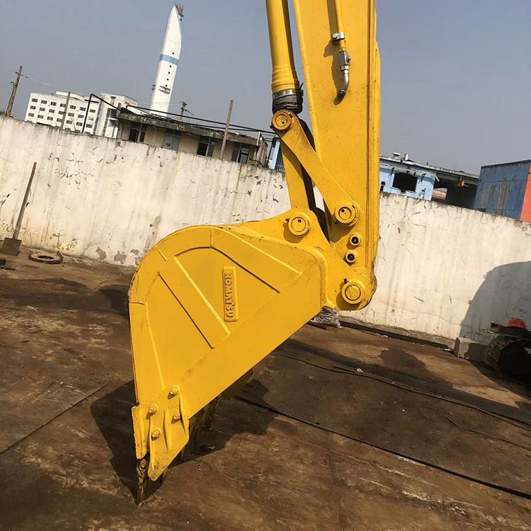 pc200-8N1 excavator / 6