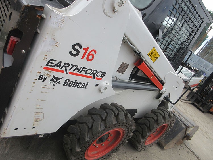 s16 used skid steer loader / 5