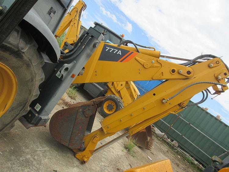 777a Used Backhoe Loader / 4