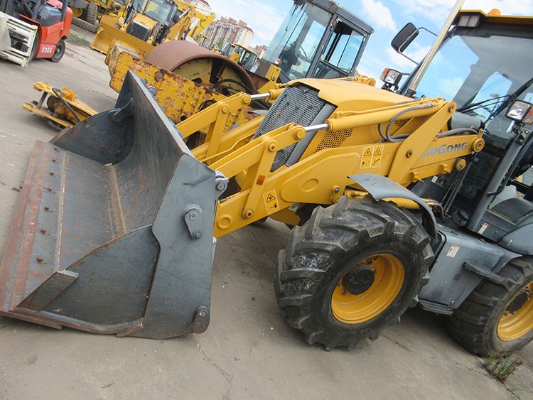 777a Used Backhoe Loader / 3