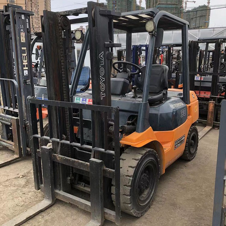 Forklift Toyota Fd30 / 3