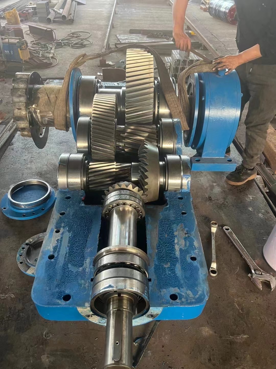 Reduction gear / 3