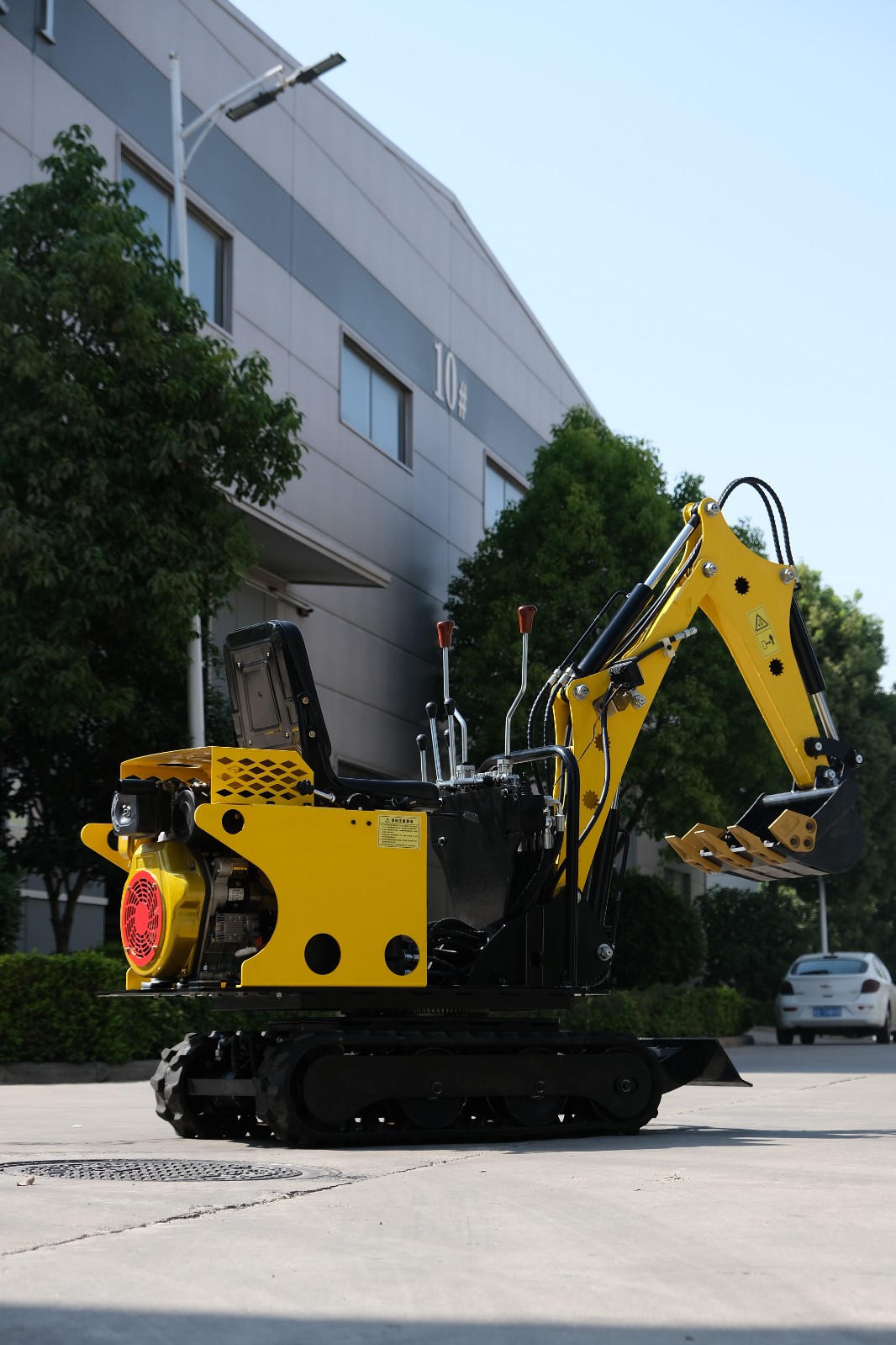 0.8 ton mini excavator / 6