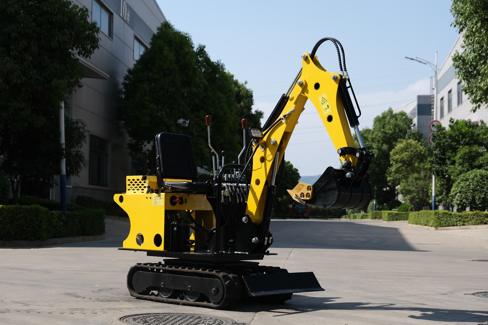 Certification High QualityYB-08 Multifunction Bucket Mini Hydraulic Excavator / 4