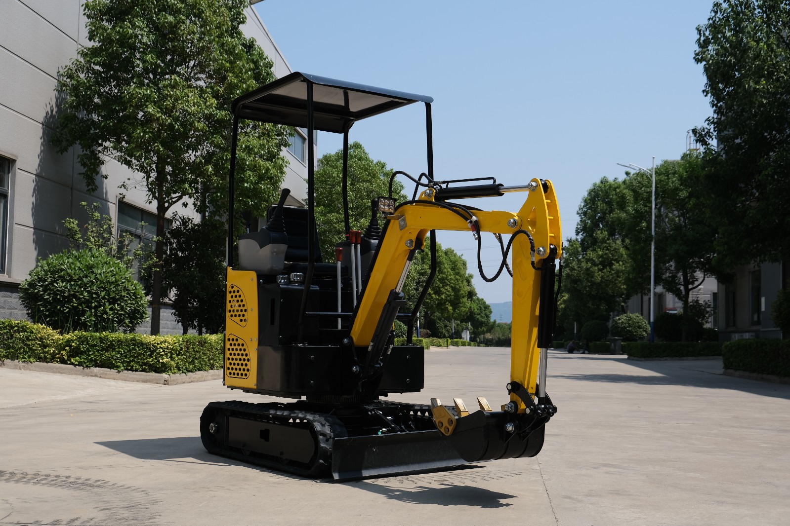 1.7 mini hydraulic crawler excavator / 9