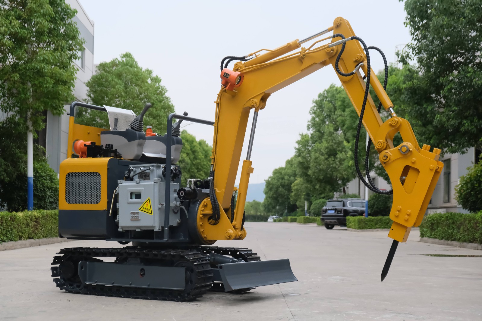 MWD2/0.12L hydraulic excavator for coal mines / 3