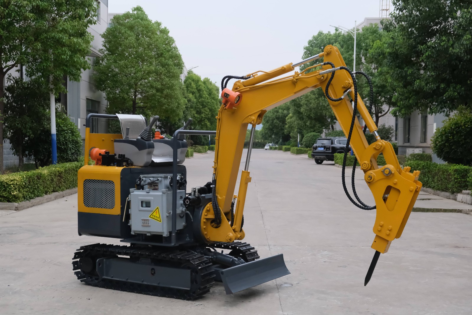 MWD2/0.12L hydraulic excavator for coal mines / 2