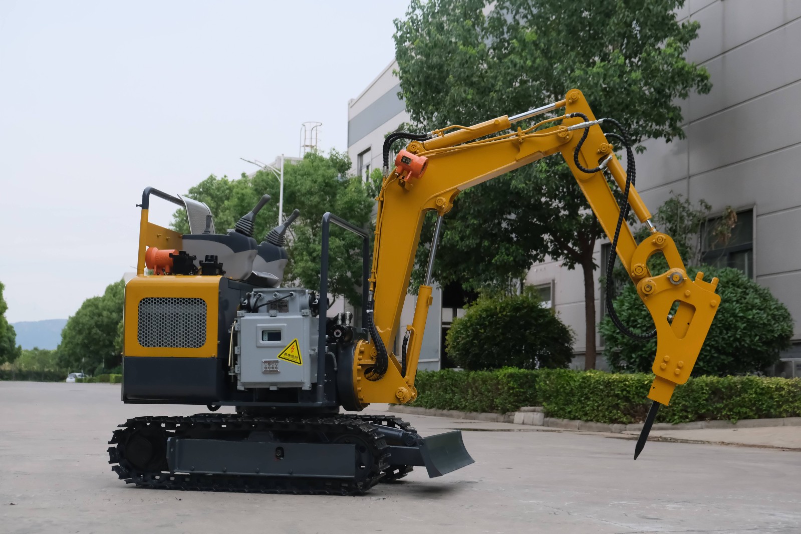 MWD2/0.12L hydraulic excavator for coal mines / 5