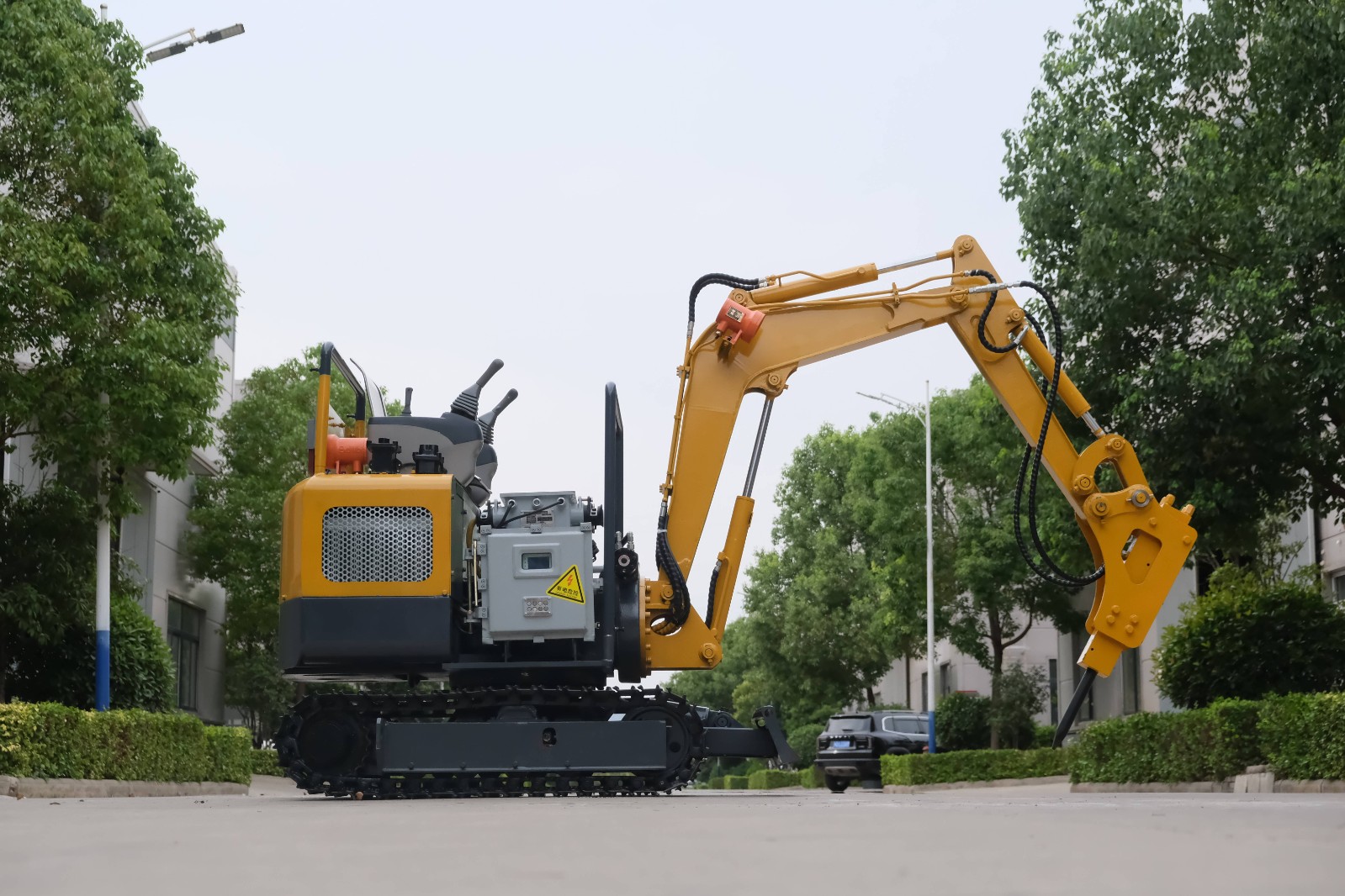 MWD2/0.12L hydraulic excavator for coal mines / 3