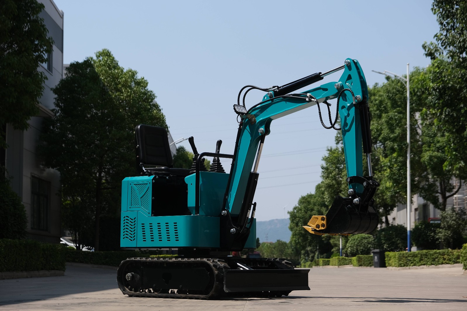 Top Construction Machinery  Manufacturer 1.5tonHydraulic Mini Excavator for Sale / 4