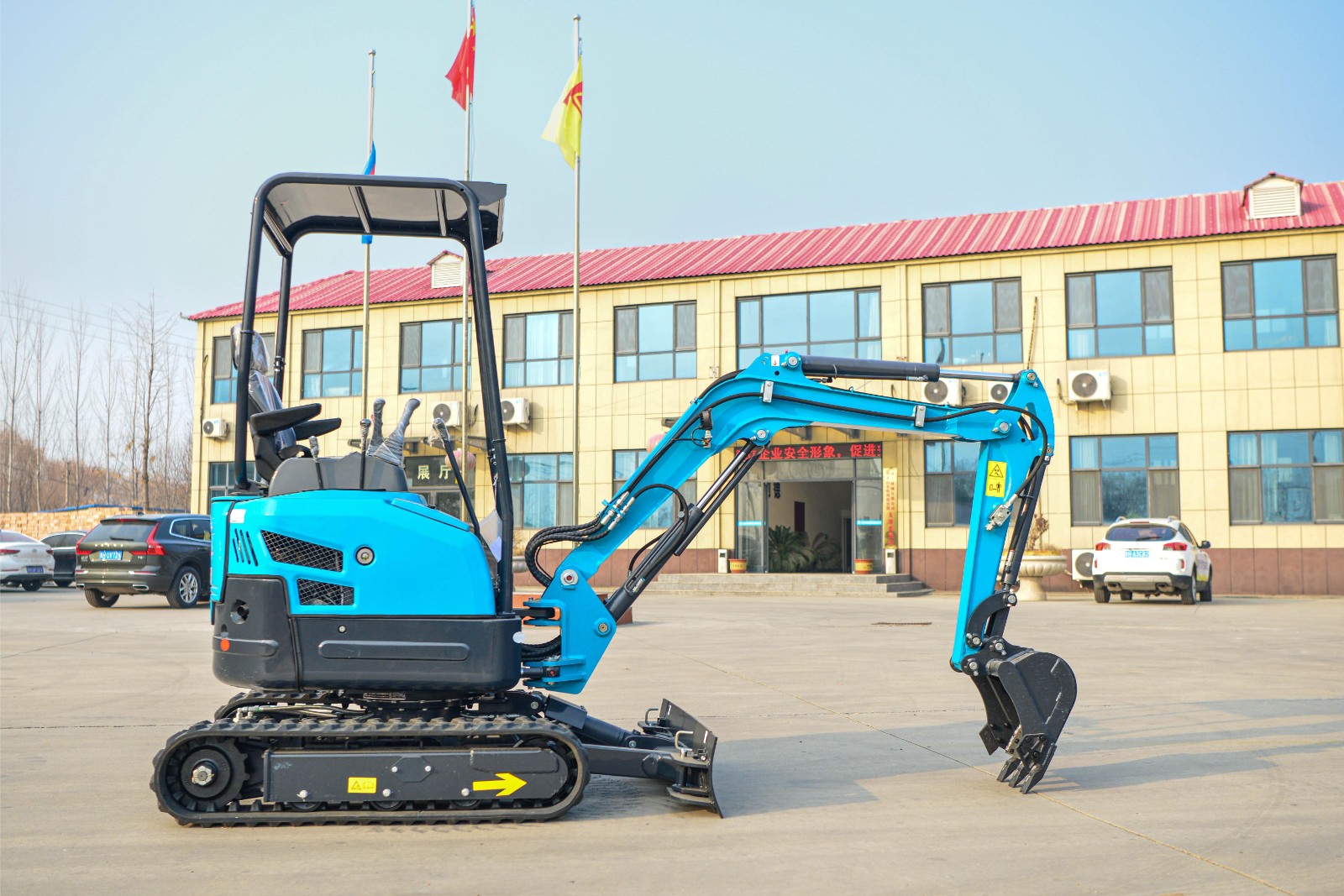 Cheap Price Chinese Yubo-17 Mini Excavator Small Digger Crawler Excavator / 3