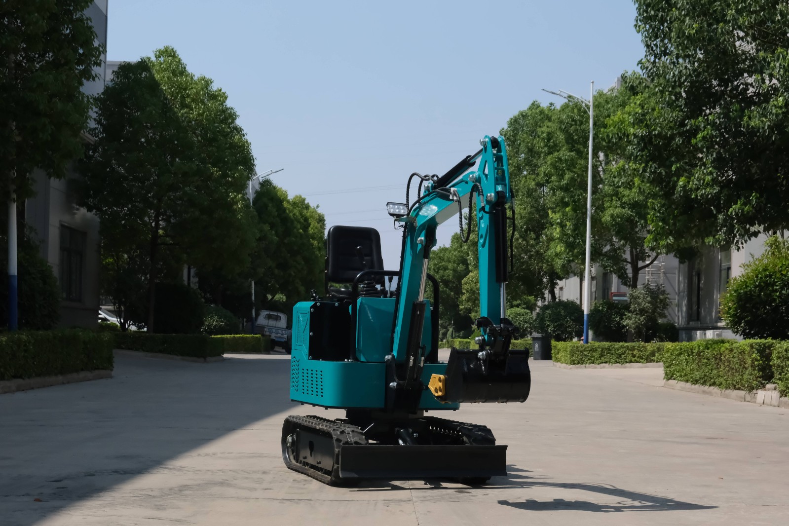 China Practical Efficient Crawler Digger Mini Excavator with CE Certified 1.5ton / 5