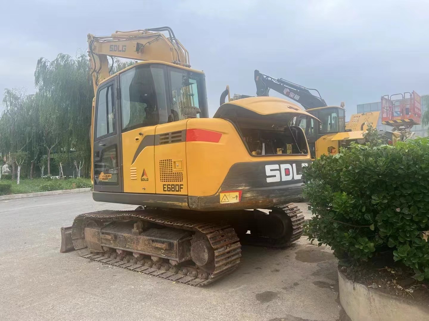 20 years Lingong excavator E680F / 4