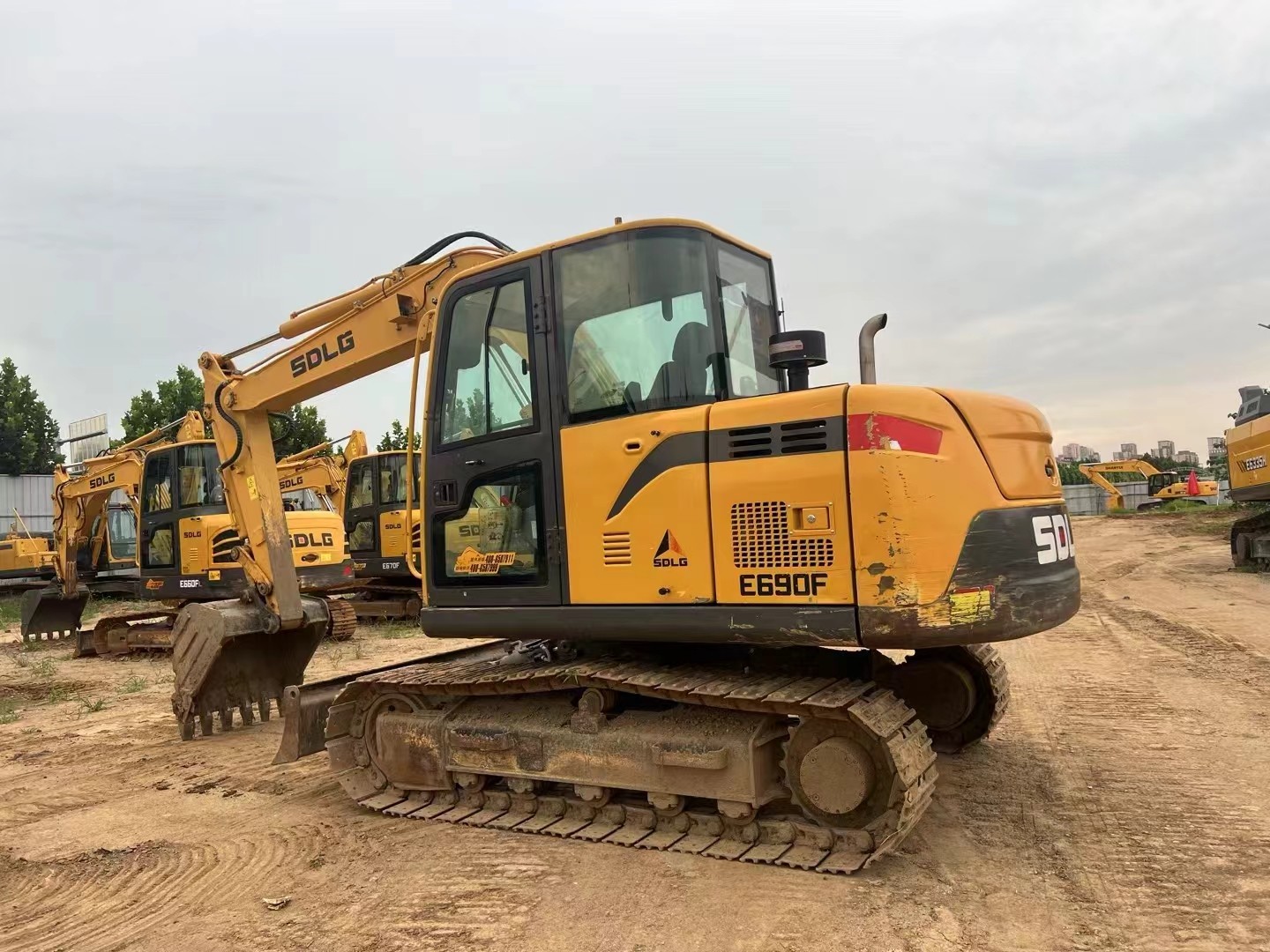 Second-hand excavator produced in 2019, LINGONG  E690F, 9-ton crawler excavator / 2