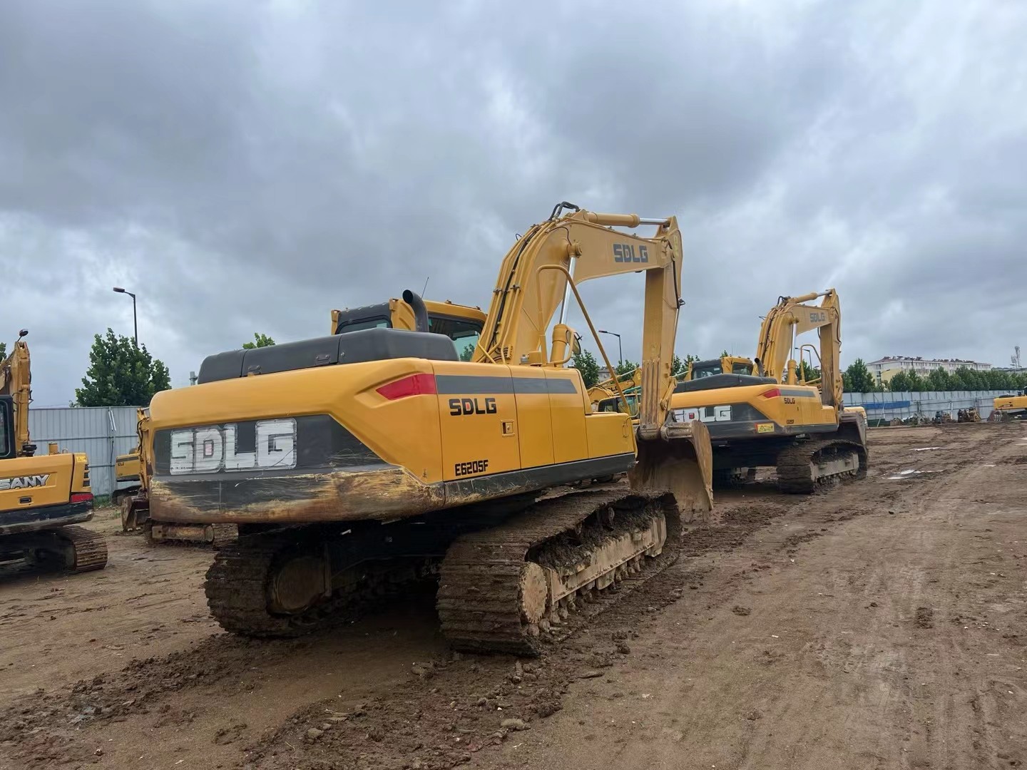 Second-hand excavator produced in 2021, LINGONG E6205F, 20-ton crawler excavator / 2