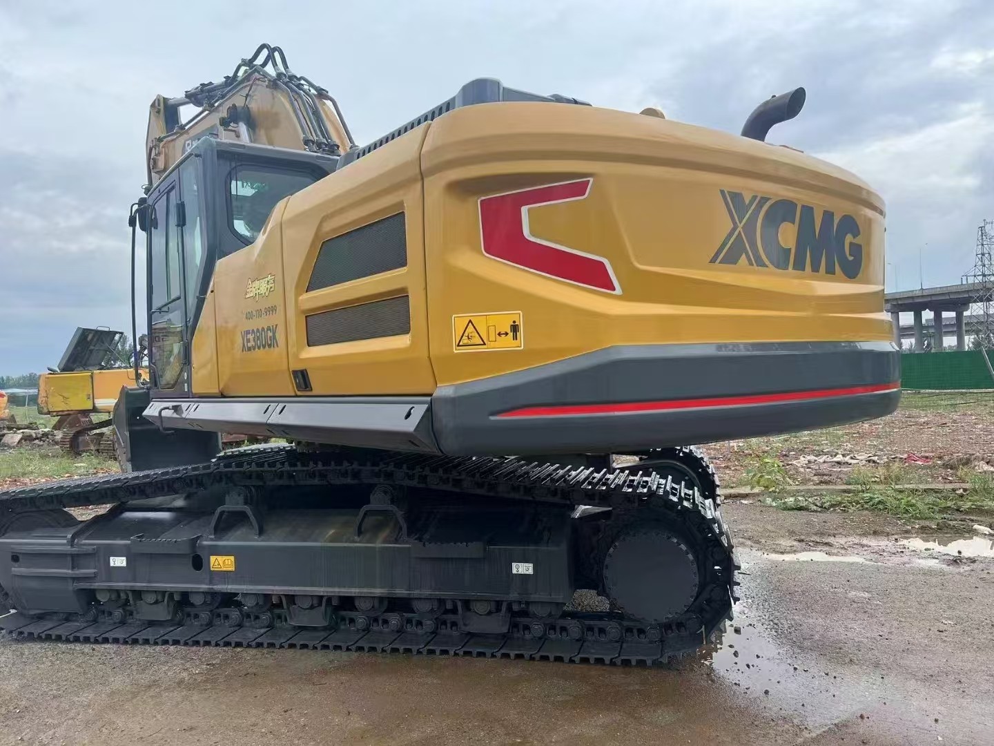 XCMG XE380GK Excavator / 2