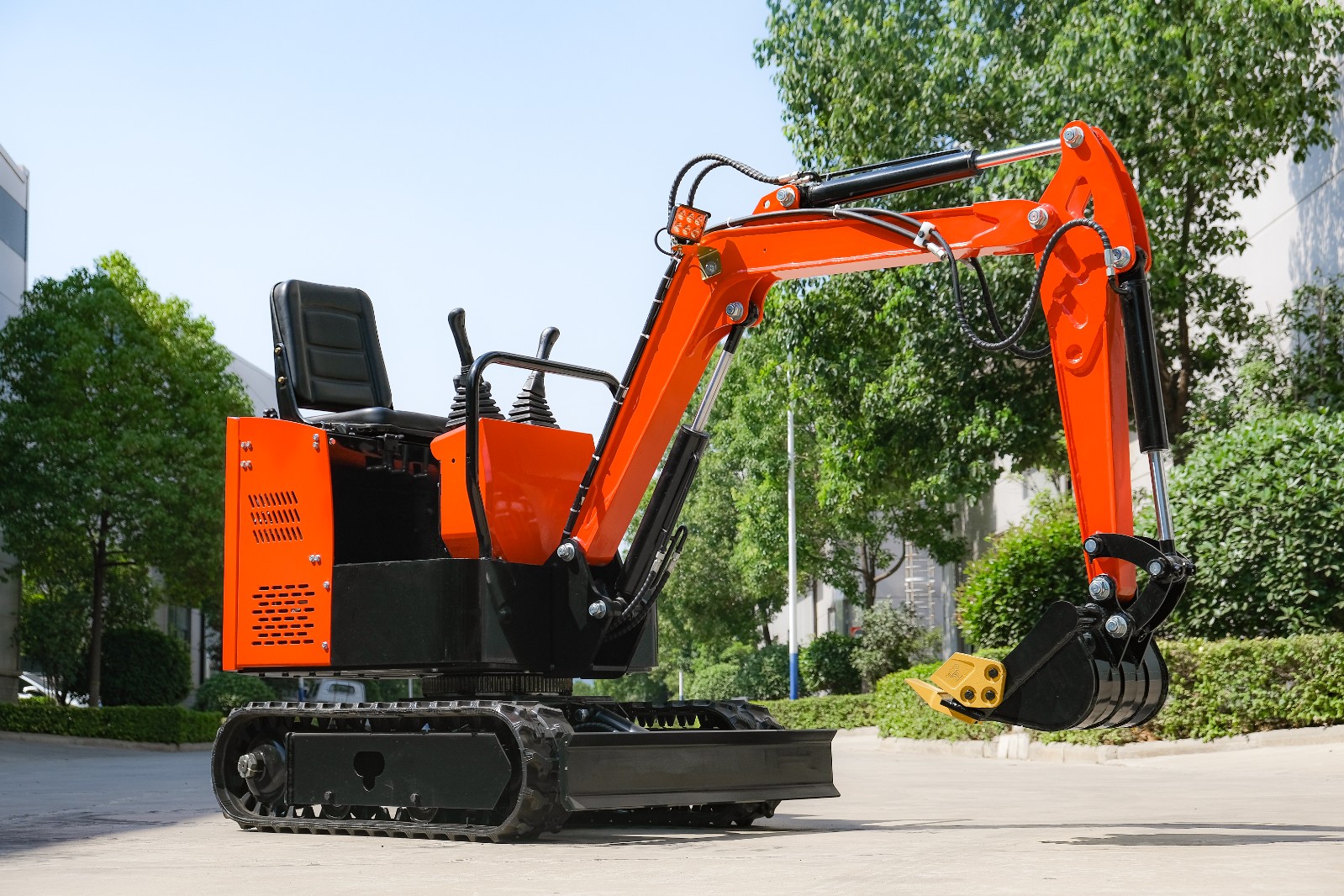 Free shipping!! Chinese High Quality Mini Excavator Farm Crawler Excavator / 3