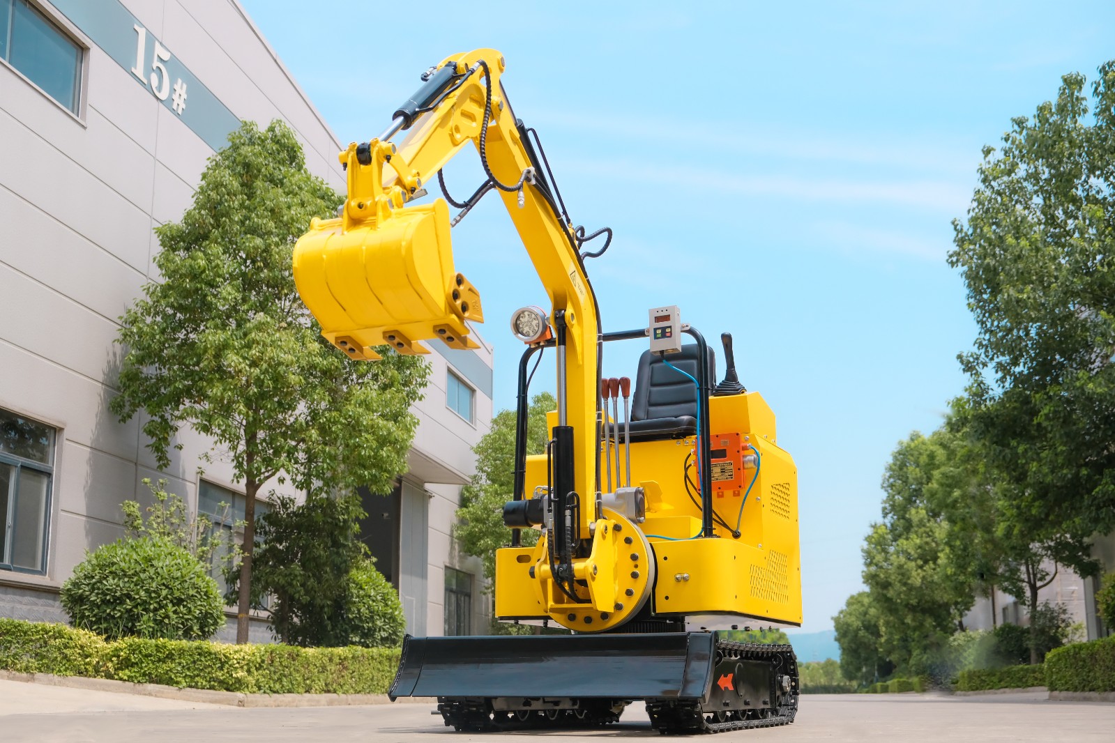 Free shipping!! Chinese High Quality Mini Excavator Farm Crawler Excavator / 7