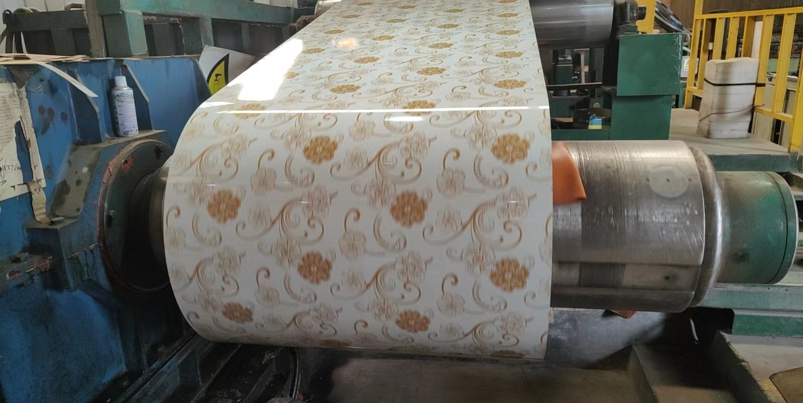 Color Coated Sheet Plate Prepainted Galvanized Steel Coil PPGI PPGI / 4