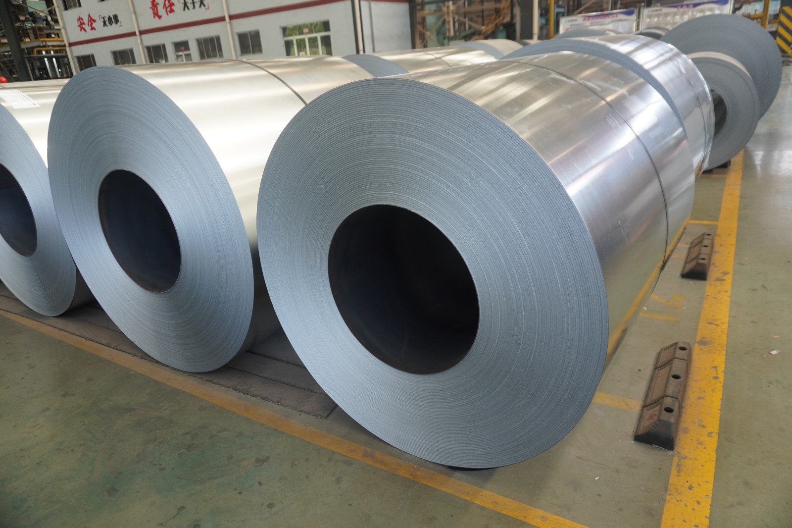 Factory direct sales 0.125mm galvanized steel coil / 4